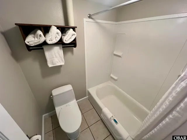 $229,000 | 205 Irvin Garrish Highway, Unit 101, Ocracoke, NC 27960