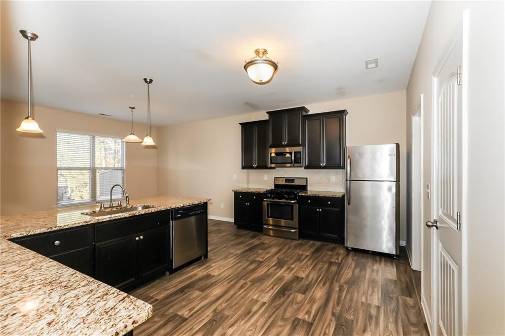 2523 Quincy Loop Fairburn, GA 30213 - Photo 6 of 17