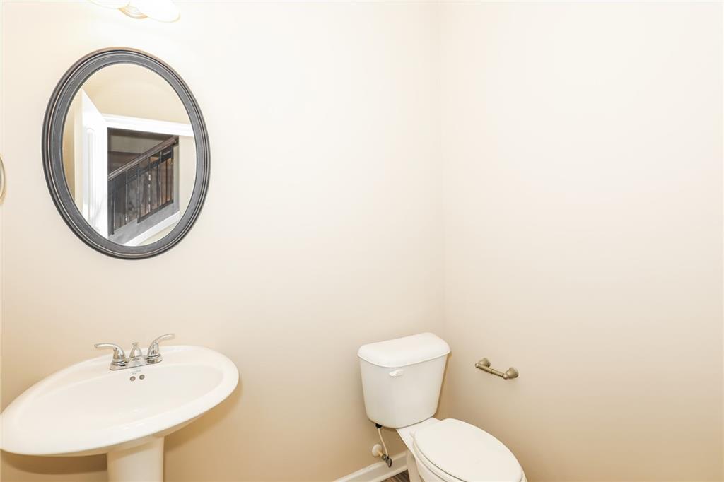 2523 Quincy Loop Fairburn, GA 30213 - Photo 8 of 17