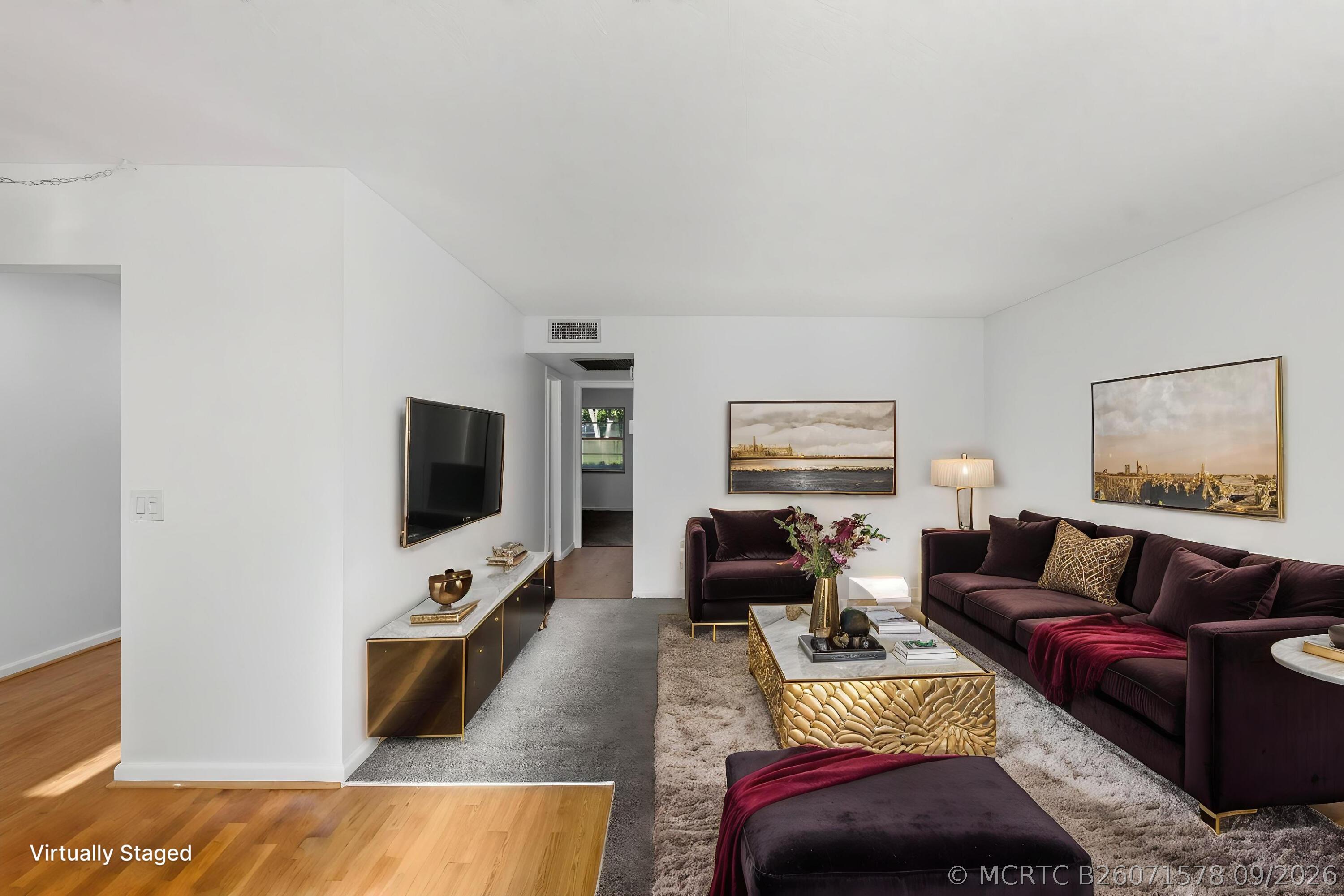45 Dorset B Boca Raton, FL 33434 - Photo 3 of 70 VIRTUAL STAGING LIV. RM- 1