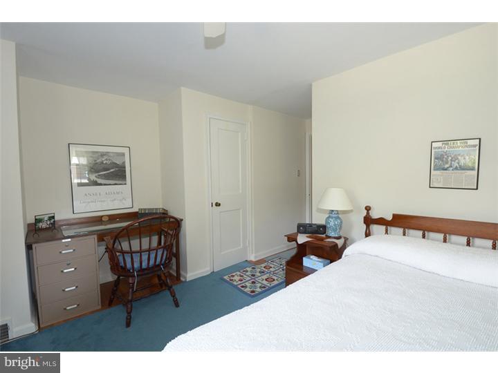 2726 Woodleigh Road Havertown, PA 19083 - Photo 14 of 23