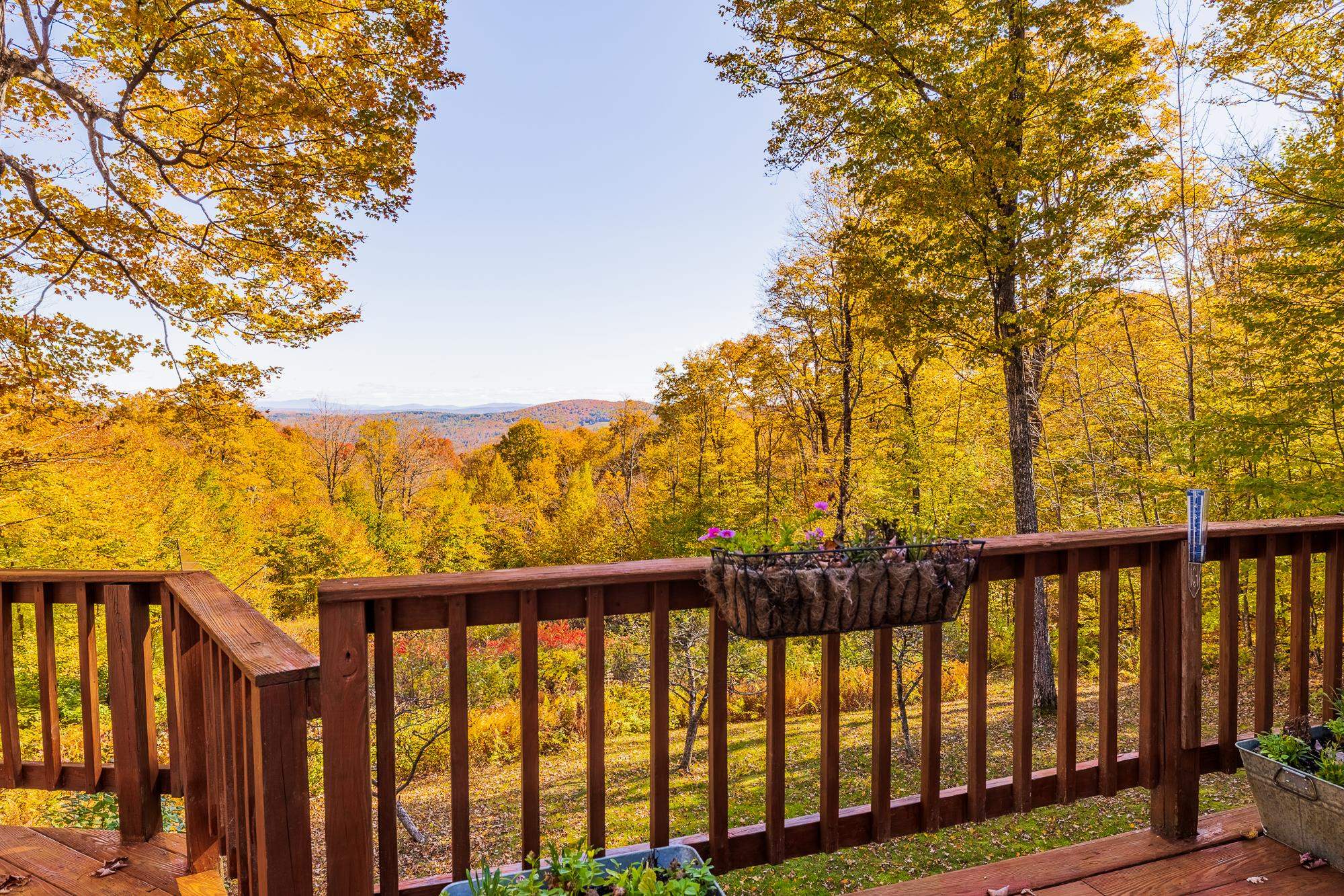 82 Button Hook Lane Barnard, VT 05068 - Photo 12 of 60