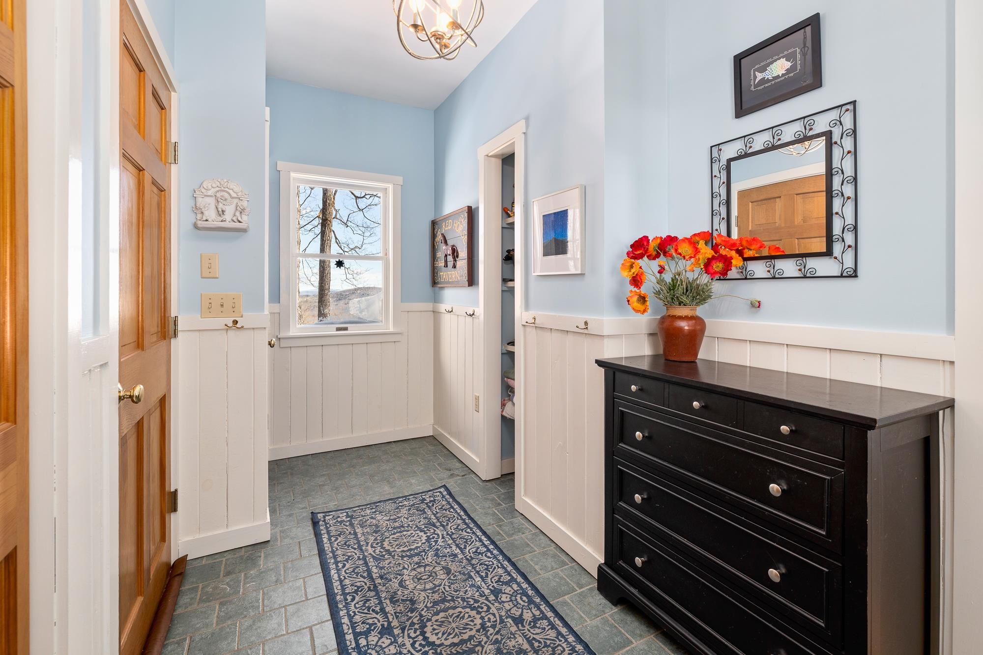 82 Button Hook Lane Barnard, VT 05068 - Photo 15 of 60