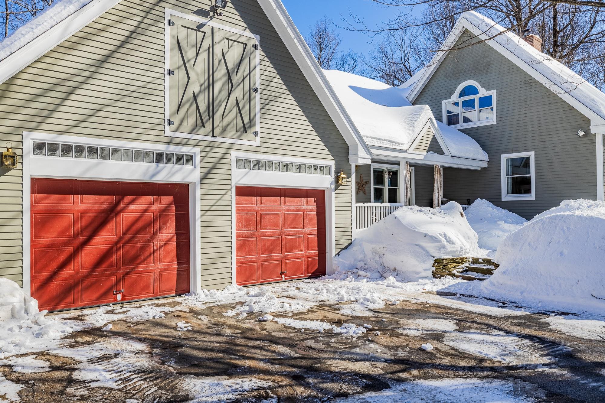82 Button Hook Lane Barnard, VT 05068 - Photo 6 of 60