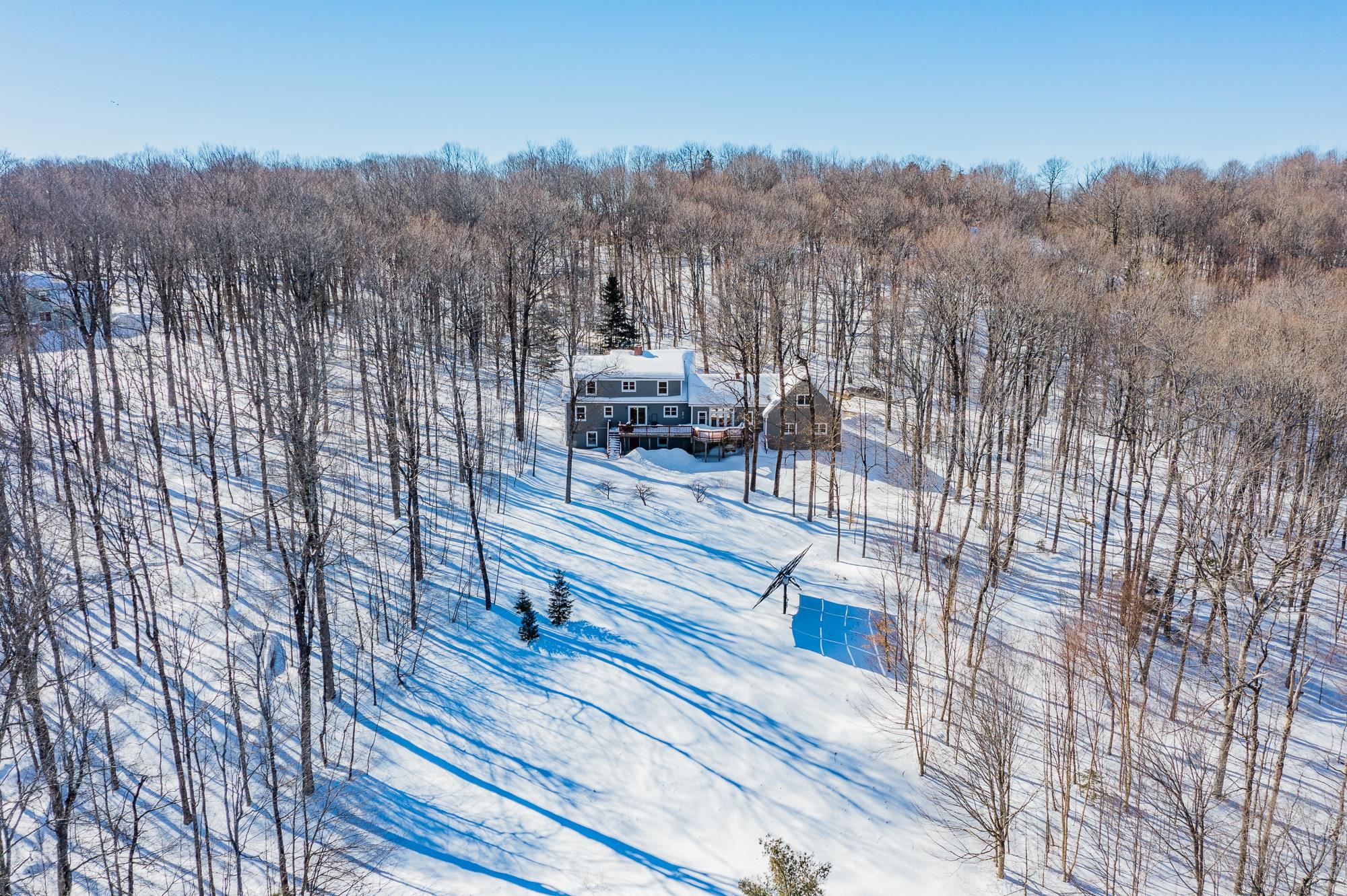 82 Button Hook Lane Barnard, VT 05068 - Photo 9 of 60