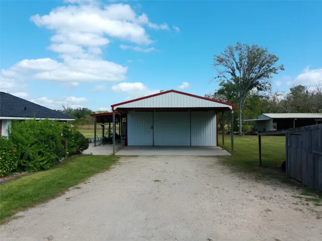 $569,900 | 16227 County Road 489, Brazoria, TX 77422