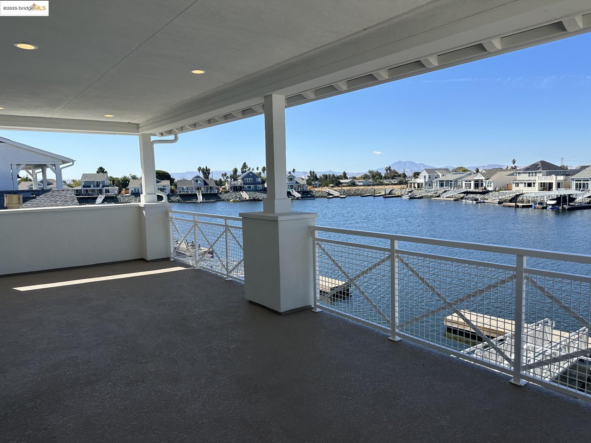 667 Point Place Bethel Island, CA 94511 - Photo 23 of 27 a living room with furniture