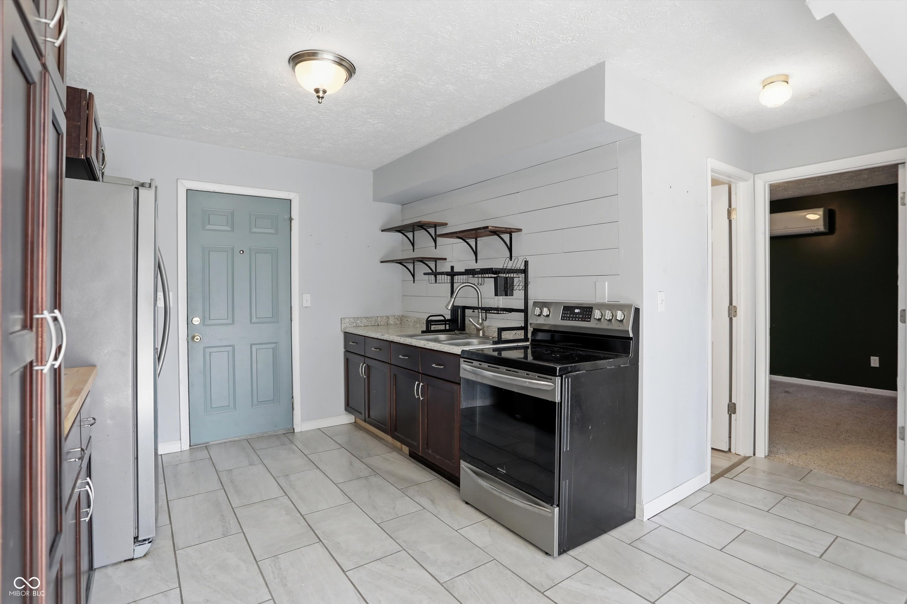 3609 Mockingbird Lane Nashville, IN 47448 - Photo 5 of 60
