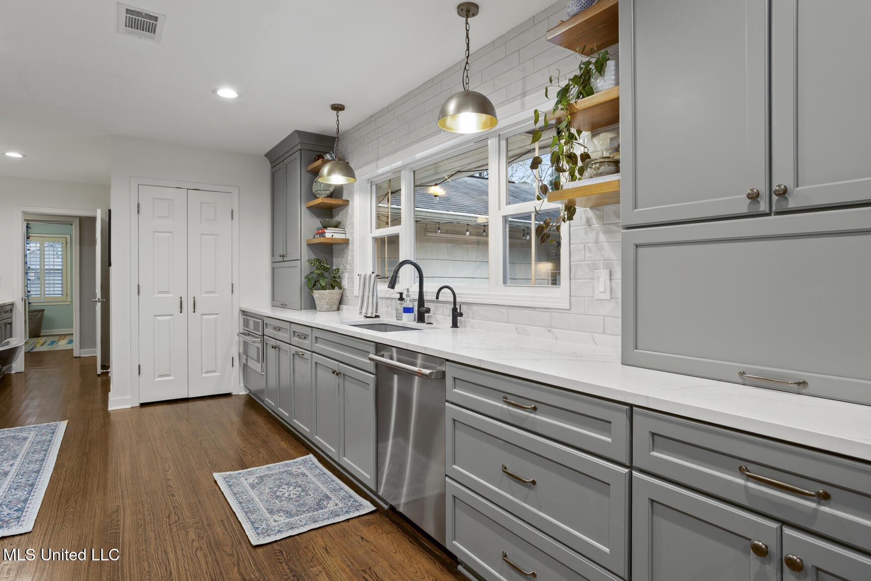 4359 Brook Drive Jackson, MS 39206 - Photo 13 of 31 4359 Brook Dr-15