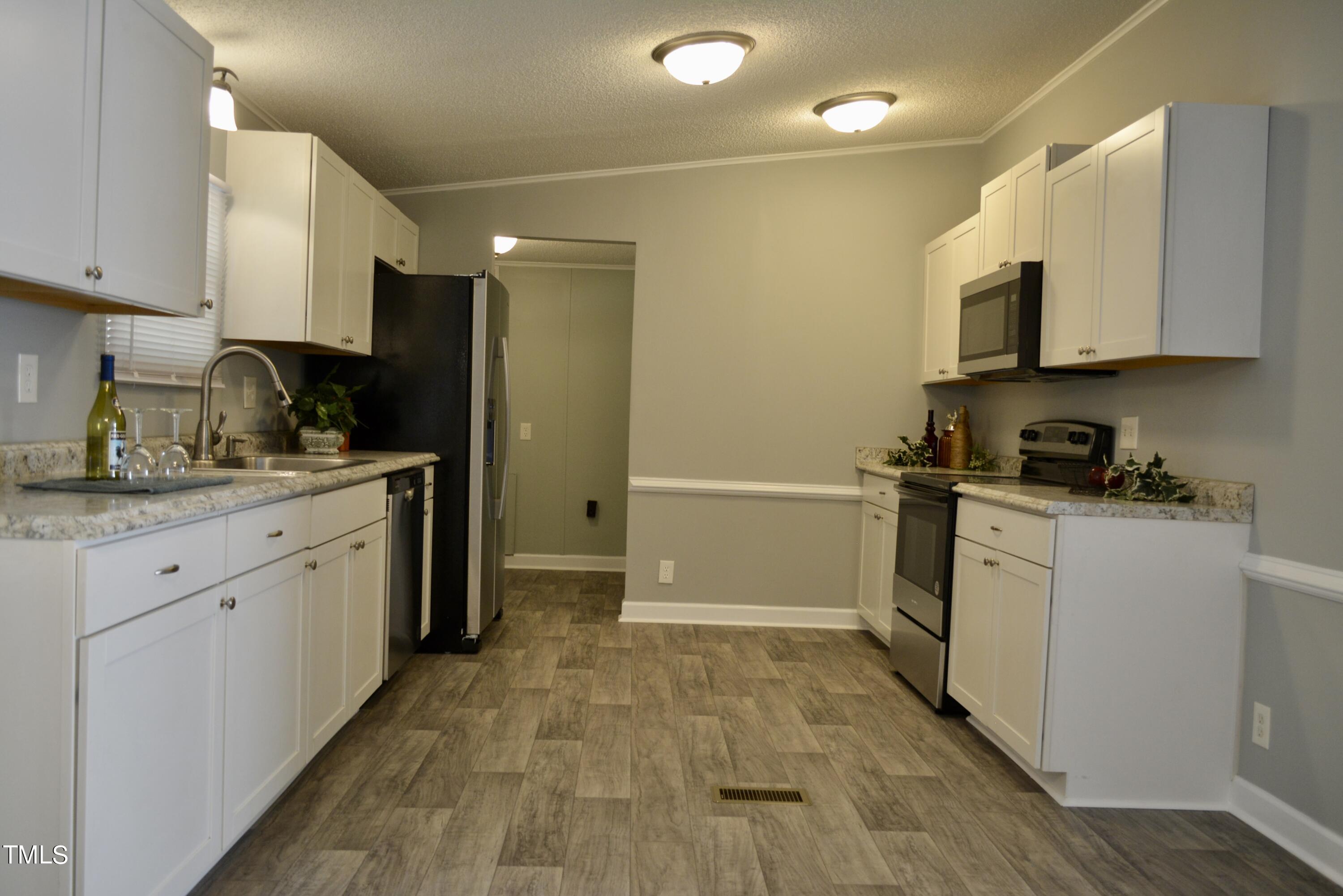 1434 Elliot Farm Road Fayetteville, NC 28311 - Photo 7 of 25 DSC_1971