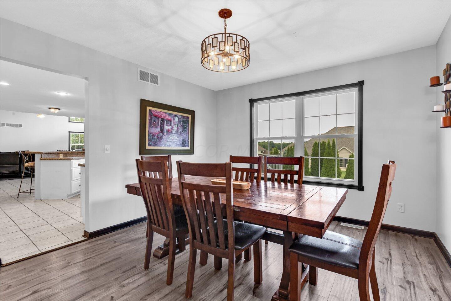 219 Foxcroft Road Mansfield, OH 44904 - Photo 13 of 36 Dining room to kithchen