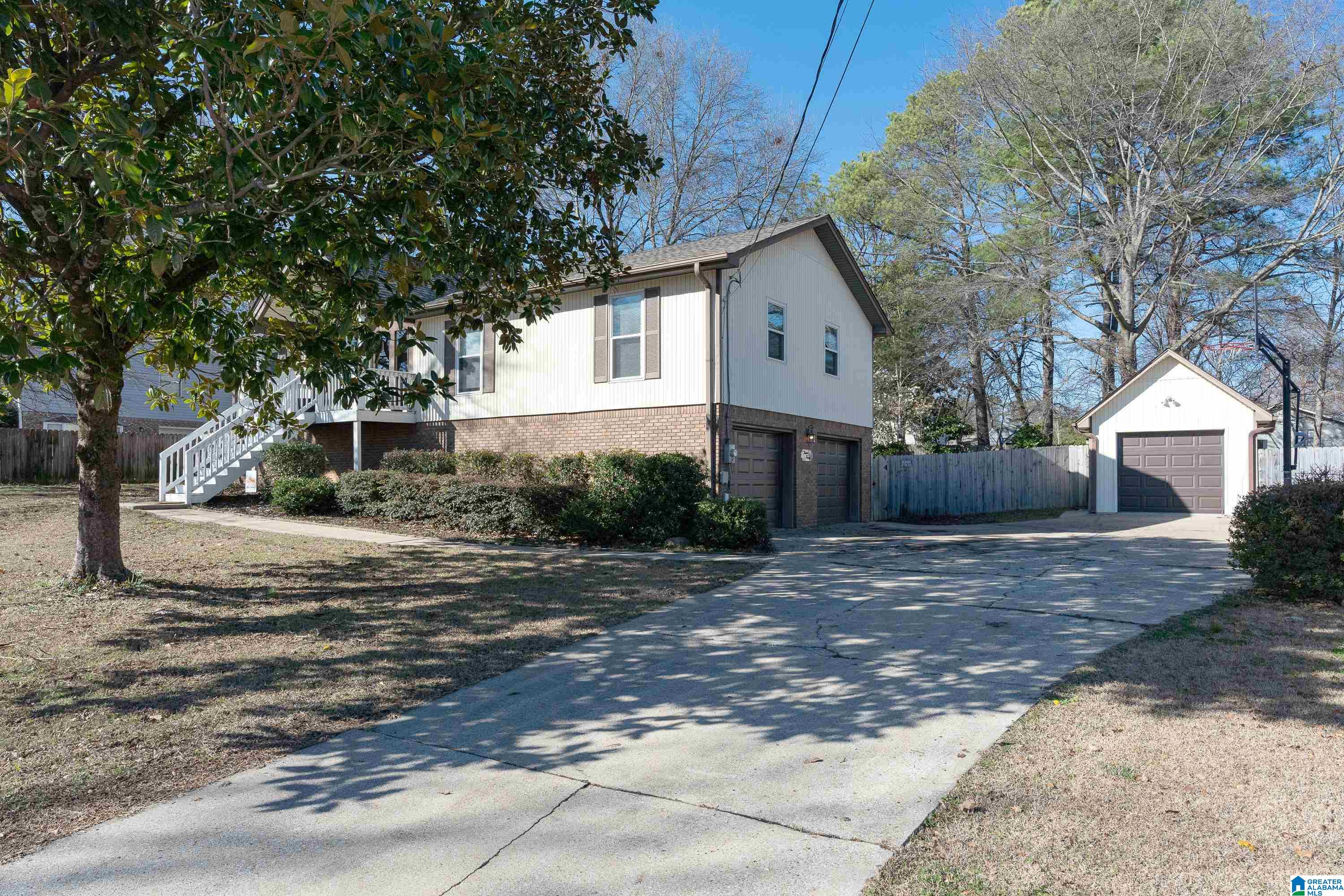 1220 9th Avenue Southwest Alabaster, AL 35007 - Photo 2 of 35 Gallery Image 2