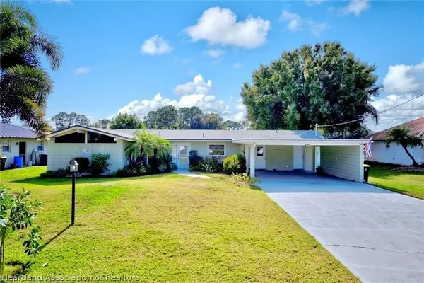 $1,600 | 136 Ida Avenue, Lake Placid, FL 33852
