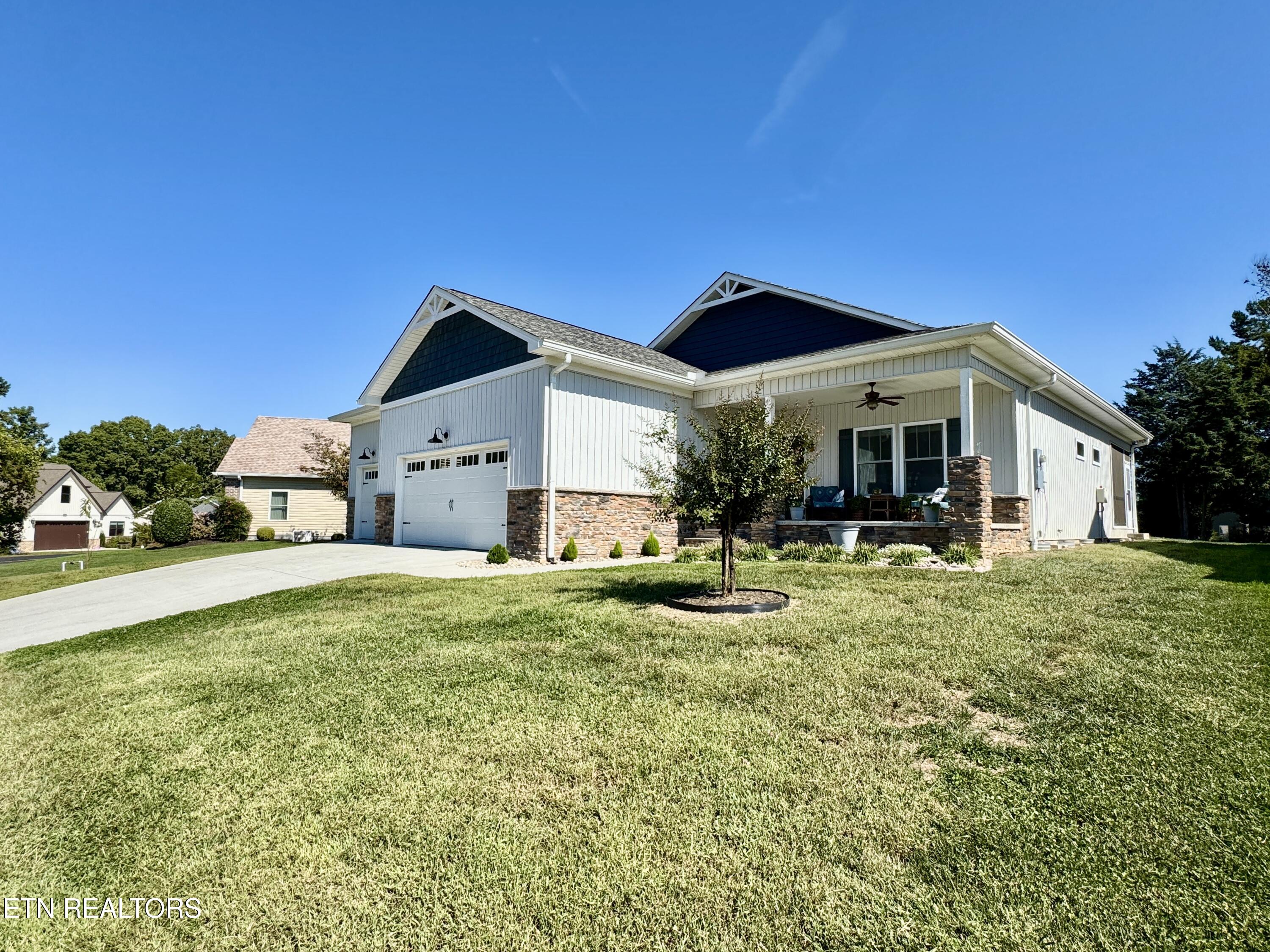 170 Elokwa Way Loudon, TN 37774 - Photo 3 of 46 7