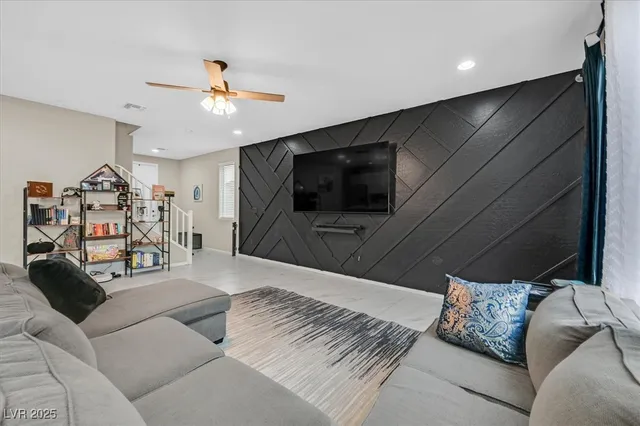 $525,000 | 9010 Eagle Wall Court, Las Vegas, NV 89178