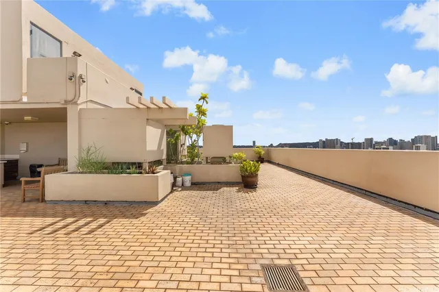 $435,000 | 1505 Alexander Street, Unit 1205, Honolulu, HI 96822