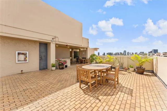 $435,000 | 1505 Alexander Street, Unit 1205, Honolulu, HI 96822