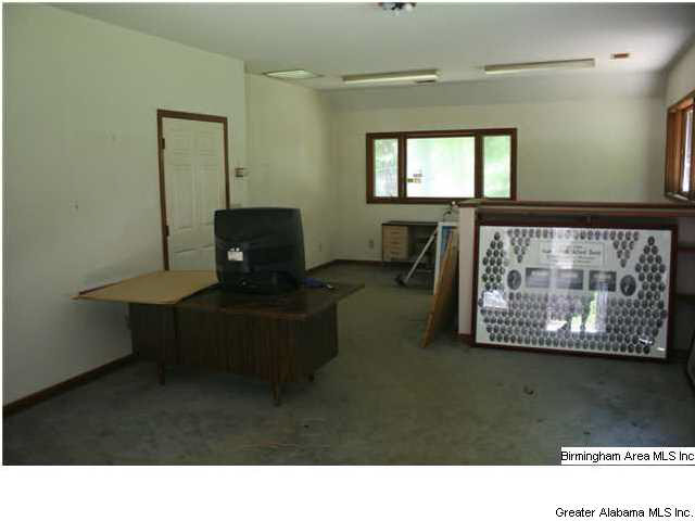 2801 Eastern Valley Road Leeds, AL 35094 - Photo 8 of 10