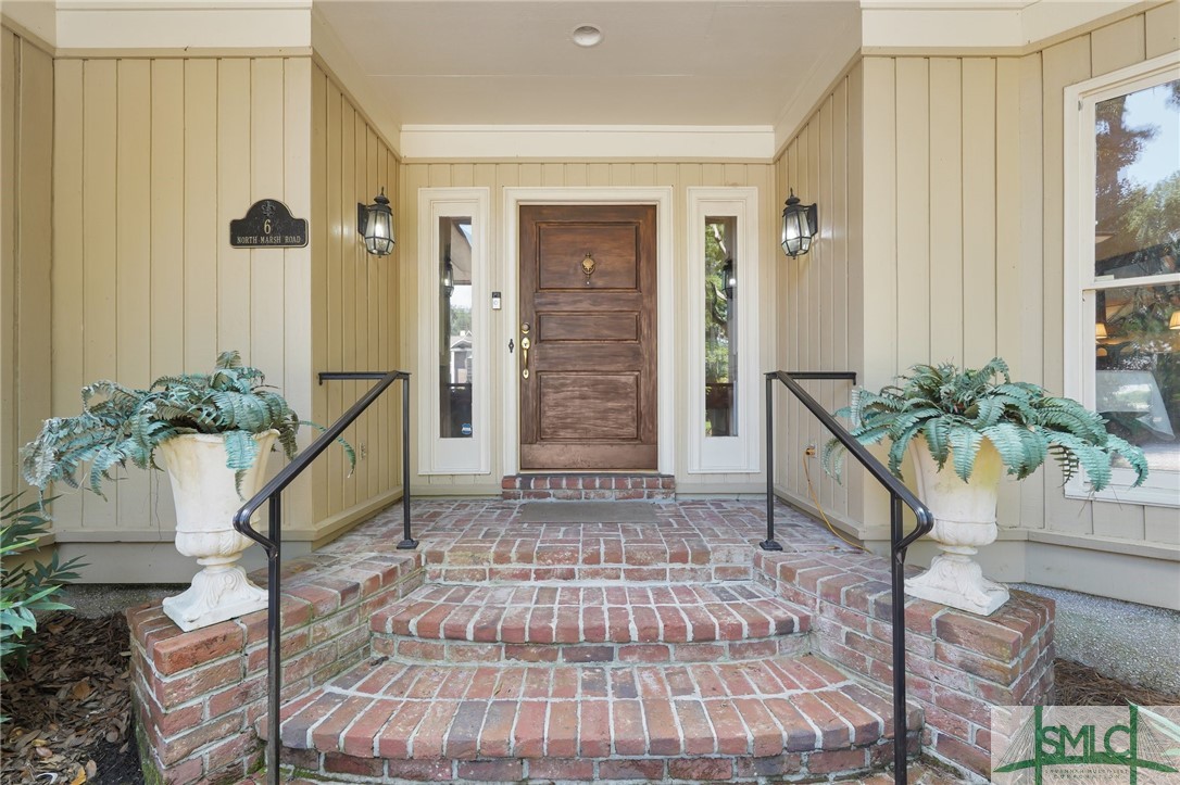 6 North Marsh Road Savannah, GA 31410 - Photo 3 of 50