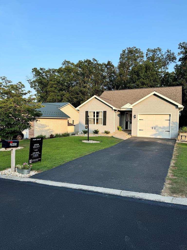 2905 Chapel Hill Road Huntingdon, PA 16652 - Photo 1 of 27 Main View