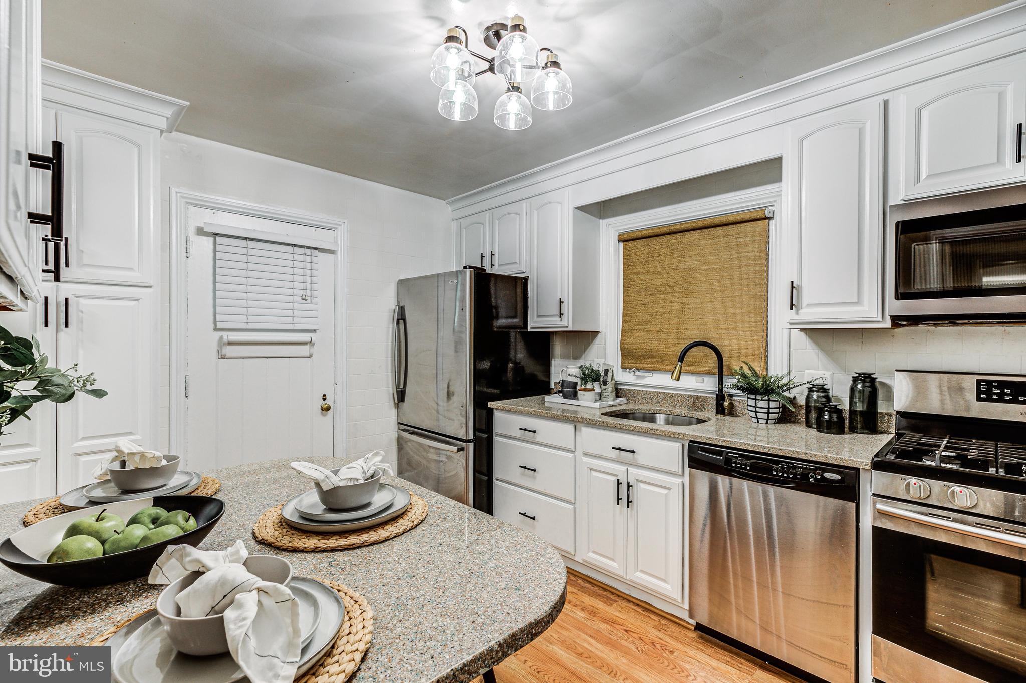 307 Taplow Road Baltimore, MD 21212 - Photo 11 of 35