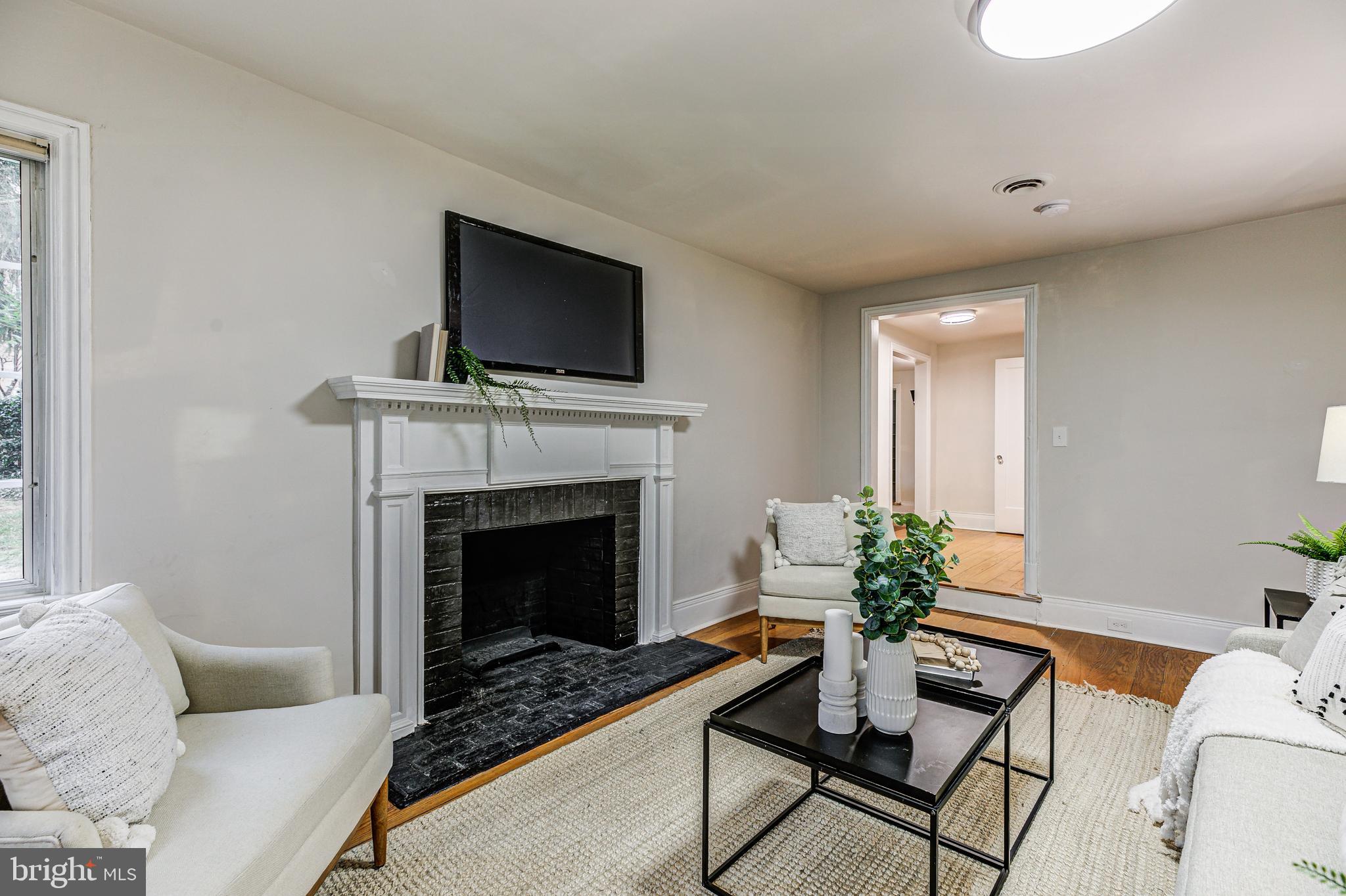 307 Taplow Road Baltimore, MD 21212 - Photo 8 of 35