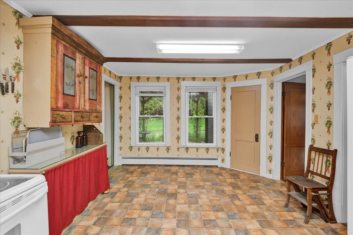 252 North Pleasant Street Troy, VT 05859 - Photo 26 of 58