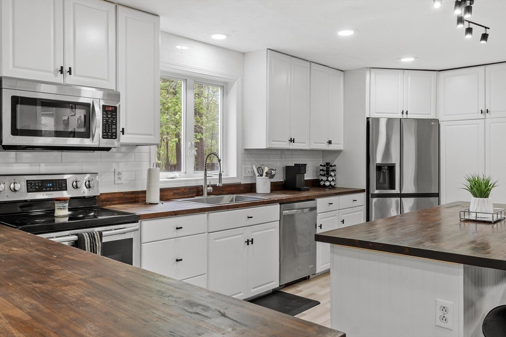 731 Foster Road Ashby, MA 01431 - Photo 15 of 42
