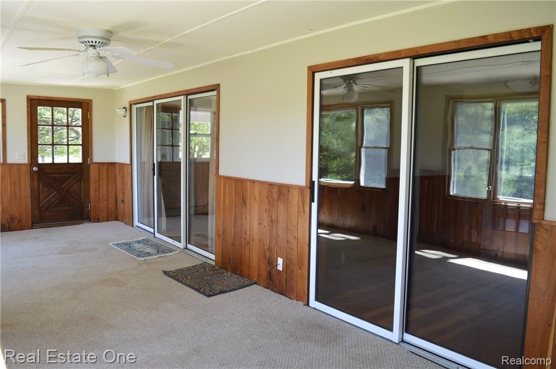 2220 North Tipsico Lake Road Highland, MI 48357 - Photo 34 of 91 DSC_0089.JPG