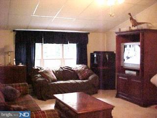 6004 Axe Handle Road Quakertown, PA 18951 - Photo 2 of 4 Gallery Image 2
