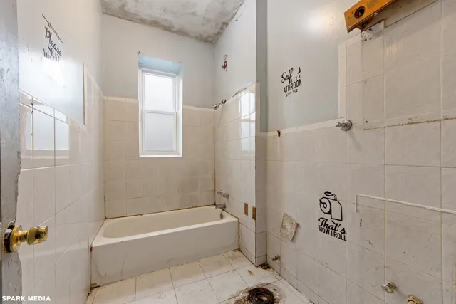 $225,000 | 4800 South Wood Street, Chicago, IL 60609