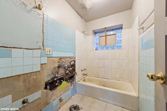 $225,000 | 4800 South Wood Street, Chicago, IL 60609