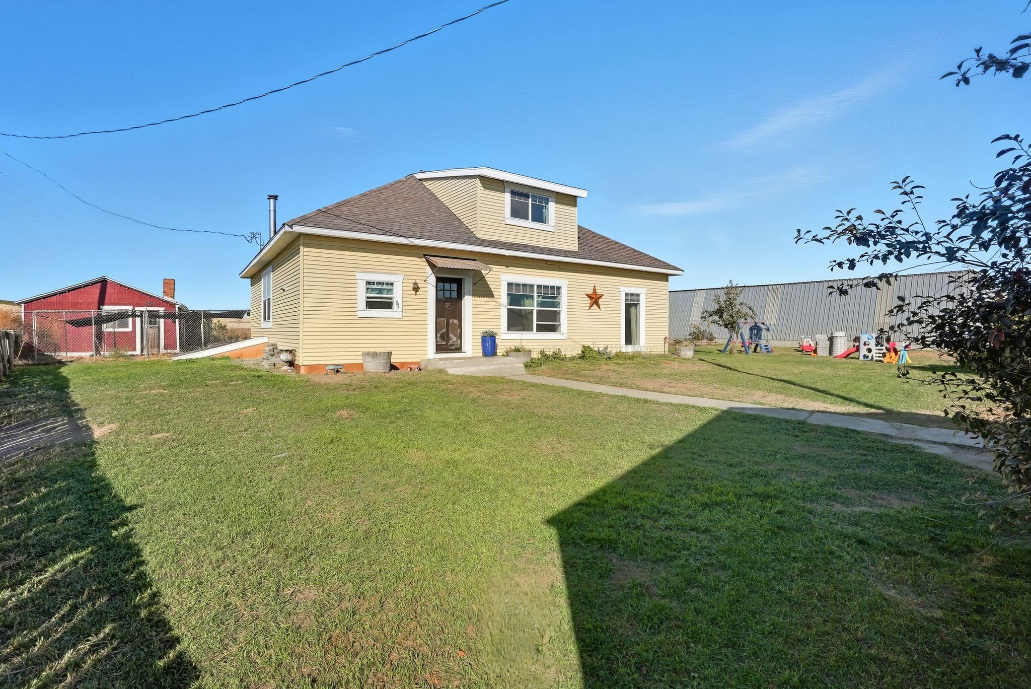 5283 Estate Road North Sprague, WA 99032 - Photo 1 of 43