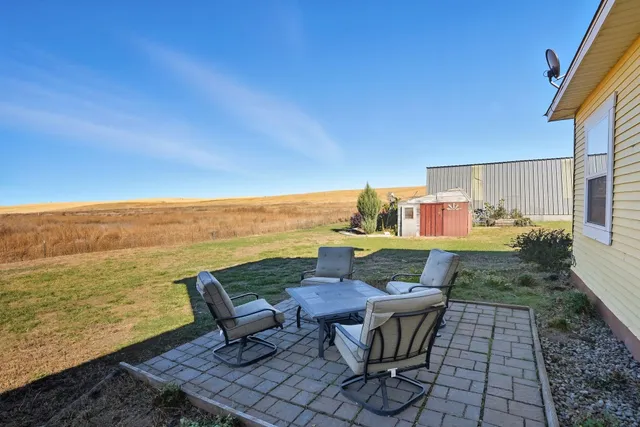 $449,999 | 5283 Estate Road North, Sprague, WA 99032