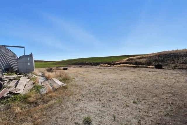 $449,999 | 5283 Estate Road North, Sprague, WA 99032