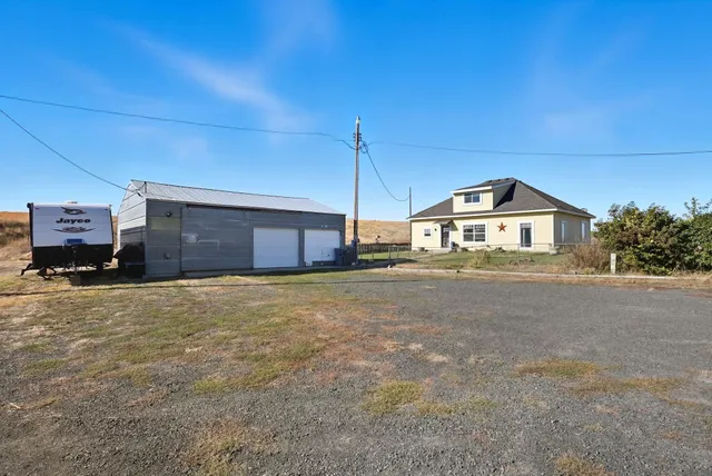 $449,999 | 5283 Estate Road North, Sprague, WA 99032