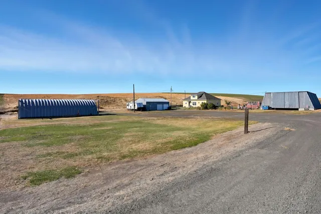 $449,999 | 5283 Estate Road North, Sprague, WA 99032