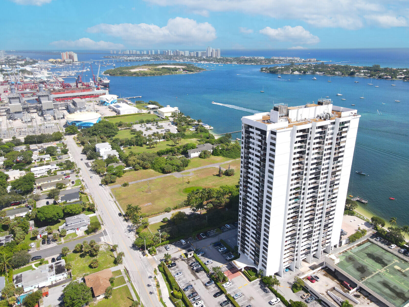 5600 North Flagler Drive, Unit 907 West Palm Beach, FL 33407 - Photo 34 of 48 a view of a city with ocean