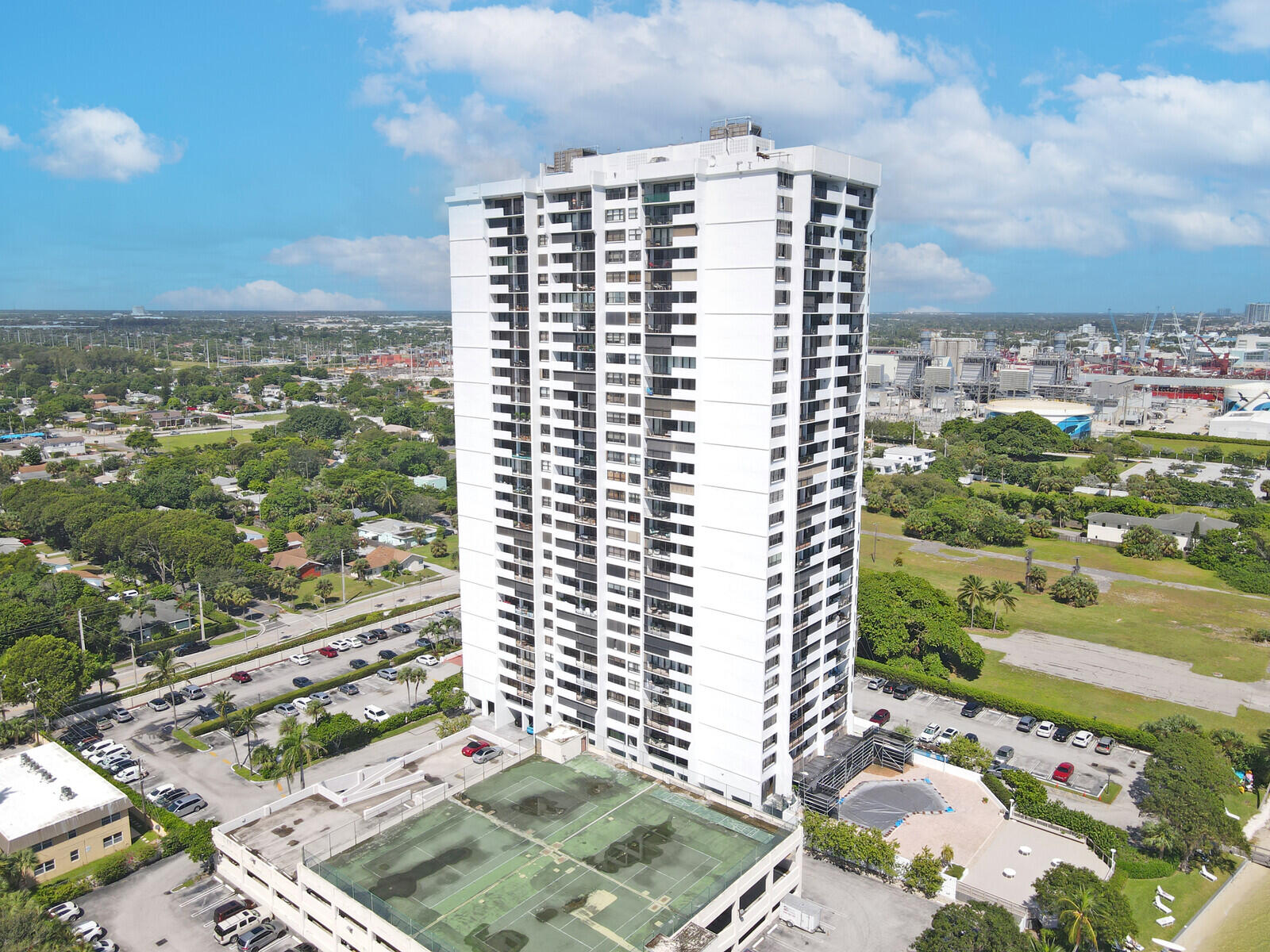 5600 North Flagler Drive, Unit 907 West Palm Beach, FL 33407 - Photo 47 of 48 a view of a city