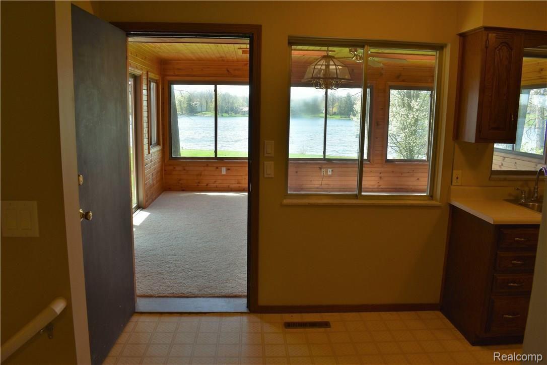 1444 East Coon Lake Road Howell, MI 48843 - Photo 38 of 71 DSC_0115.JPG
