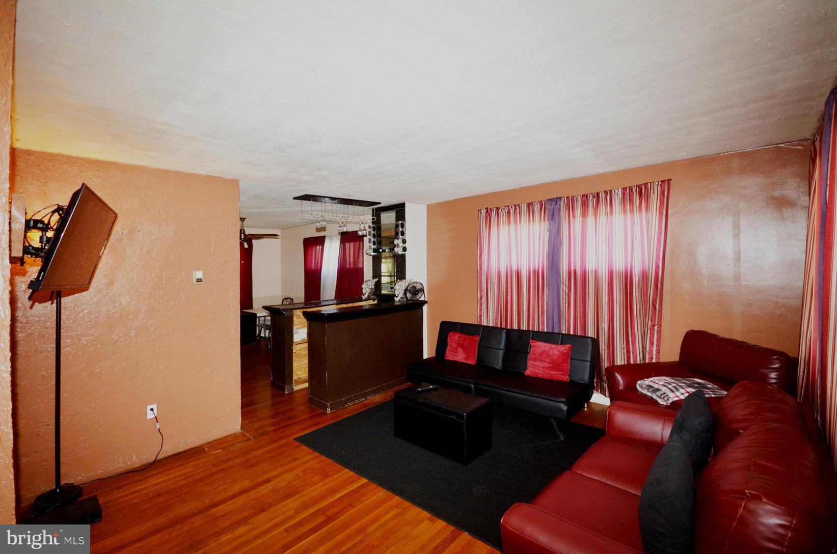 1411 Hopewell Avenue Baltimore, MD 21221 - Photo 1 of 26 Interior (General)