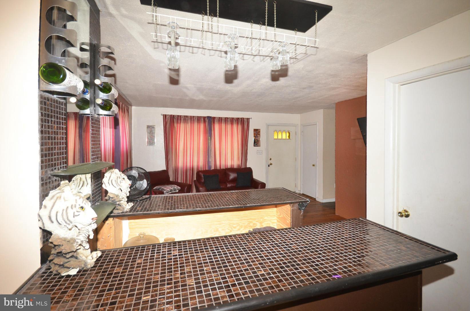 1411 Hopewell Avenue Baltimore, MD 21221 - Photo 7 of 26 Kitchen