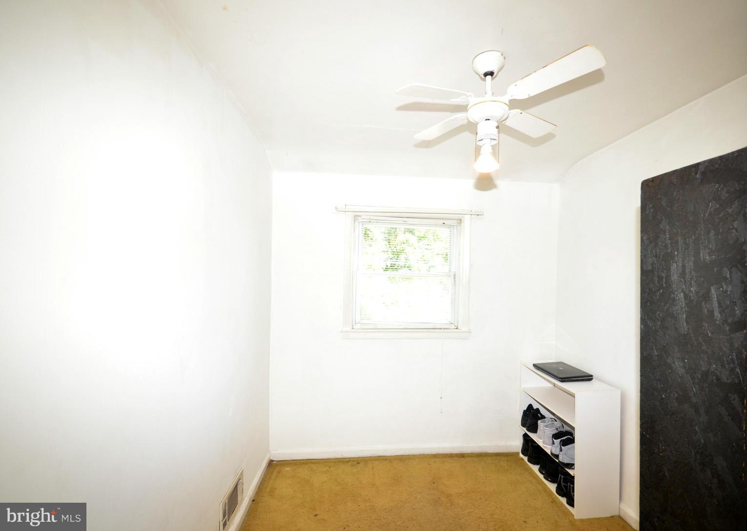 1411 Hopewell Avenue Baltimore, MD 21221 - Photo 9 of 26 Bedroom