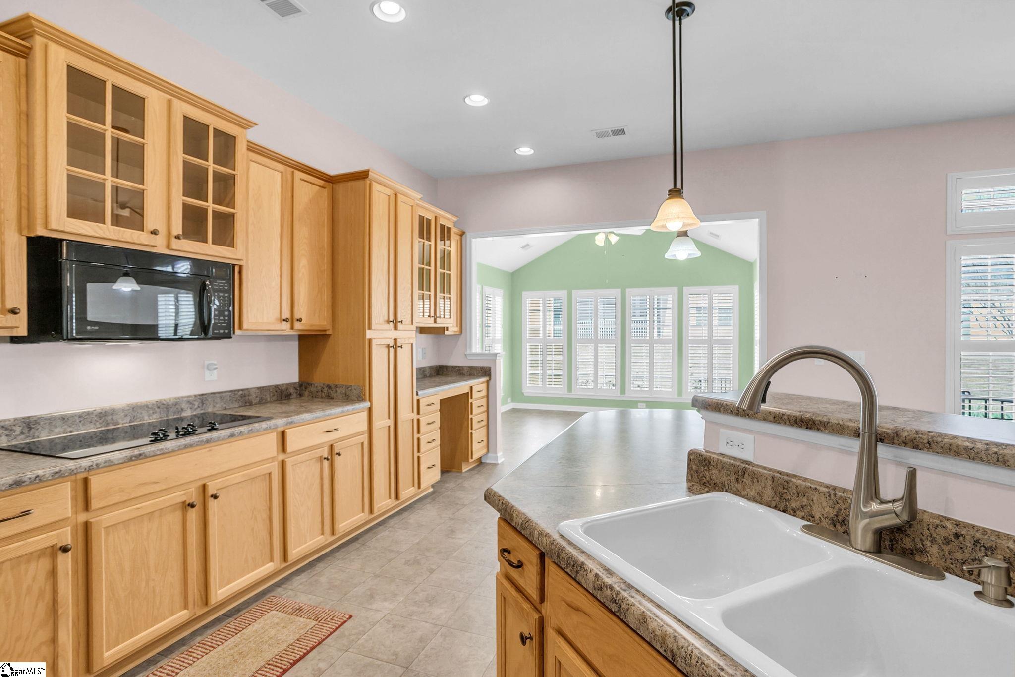 10 Carter Run Court Simpsonville, SC 29681 - Photo 9 of 42