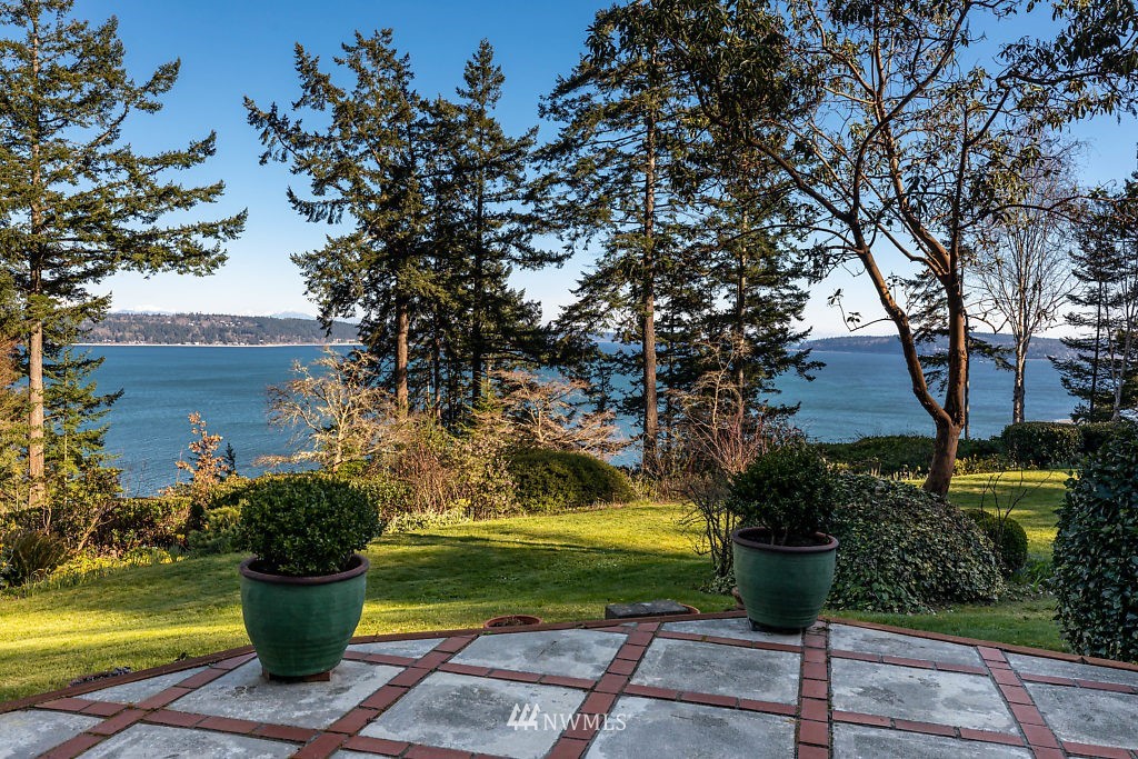 2035 North Bluff Road Greenbank, WA 98253 - Photo 1 of 40 Gallery Image 1