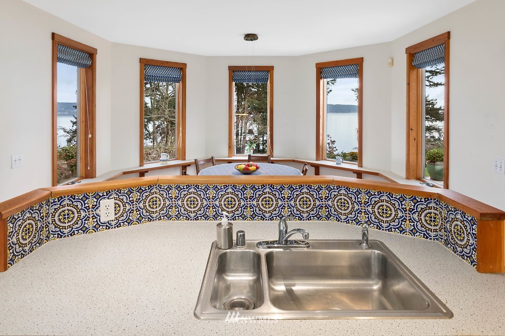 2035 North Bluff Road Greenbank, WA 98253 - Photo 14 of 40 Gallery Image 14