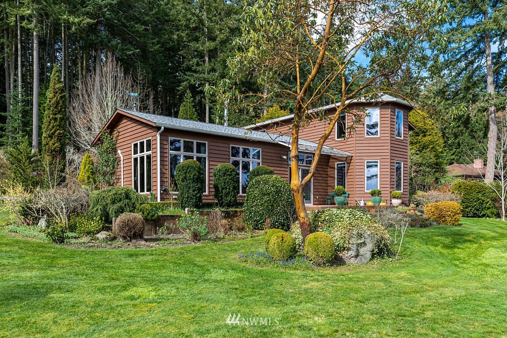 2035 North Bluff Road Greenbank, WA 98253 - Photo 32 of 40 Gallery Image 32