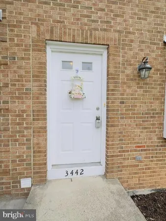 $2,500 | 3442 Belfry Lane, Woodbridge, VA 22192