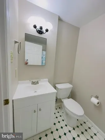 $2,500 | 3442 Belfry Lane, Woodbridge, VA 22192
