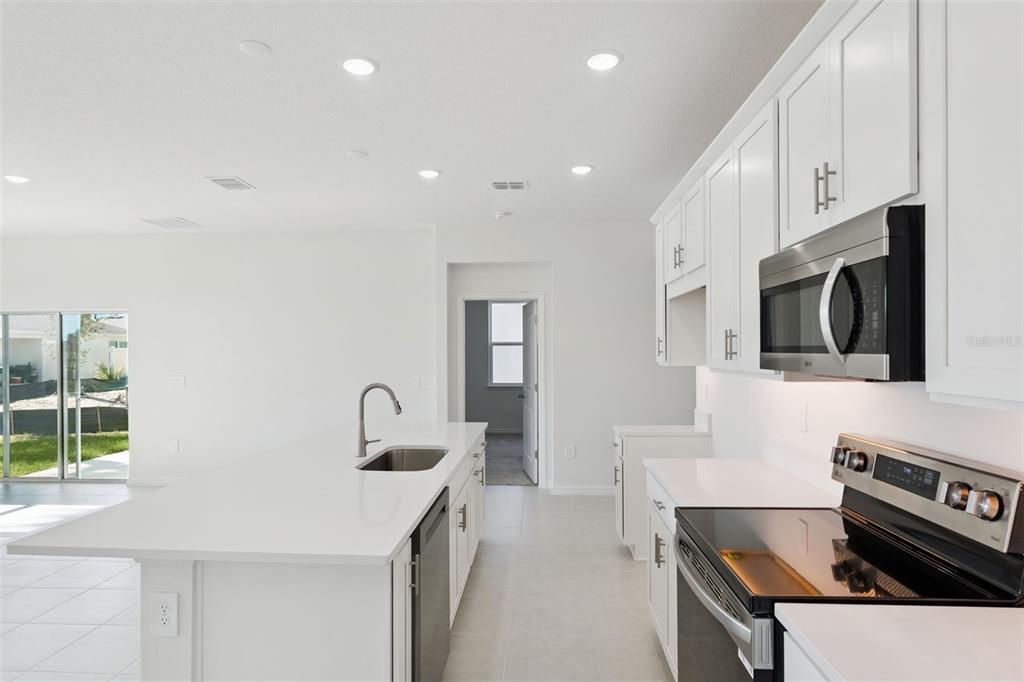 4291 Darby Court Eustis, FL 32736 - Photo 7 of 27